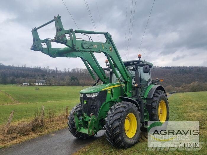 John Deere 7270 R Traktorit