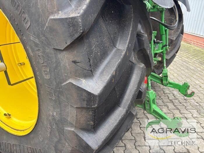 John Deere 7310 R Traktorit