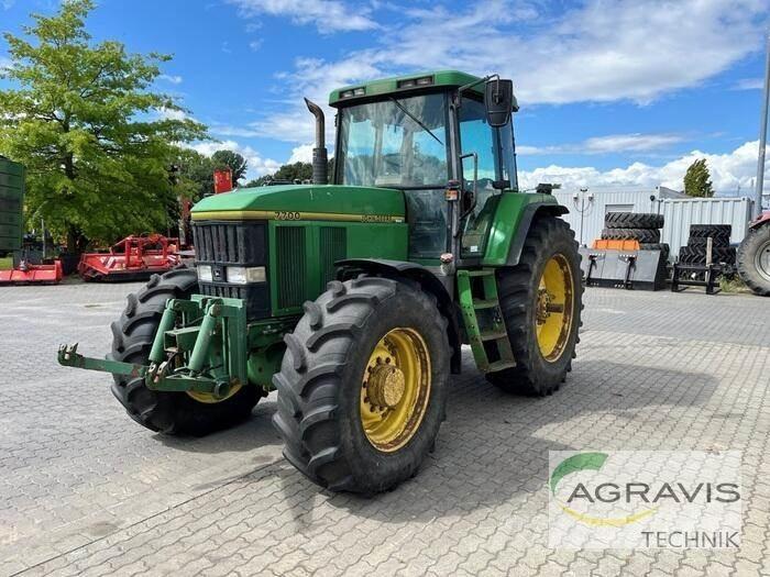 John Deere 7700 Traktorit