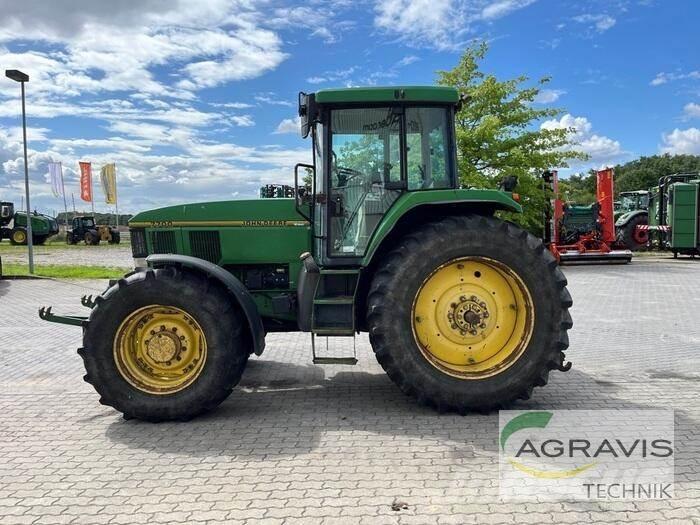 John Deere 7700 Traktorit