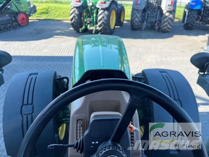 John Deere 8320 Traktorit