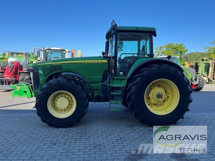 John Deere 8320 Traktorit