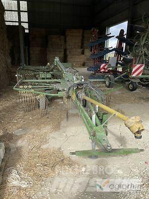 Krone SWADRO 710/26T Pöyhimet ja haravat