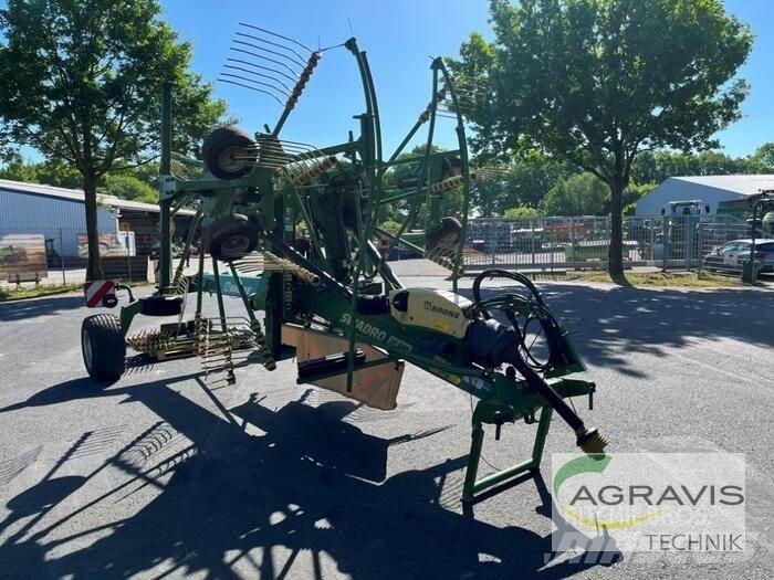 Krone SWADRO TC 880 Pöyhimet ja haravat