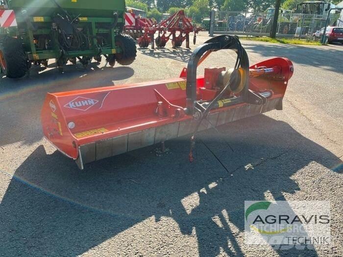 Kuhn BP 28 Kesantoleikkurit ja -murskaimet