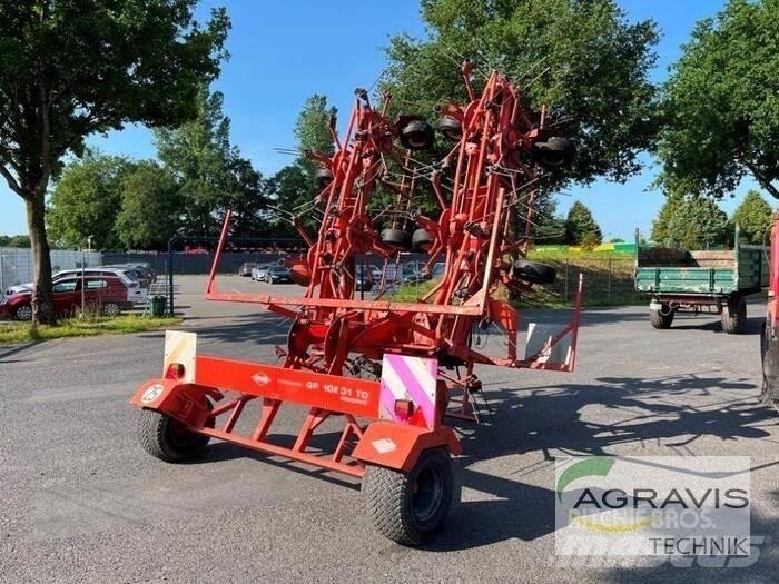 Kuhn GF 10601 TO Pöyhimet ja haravat