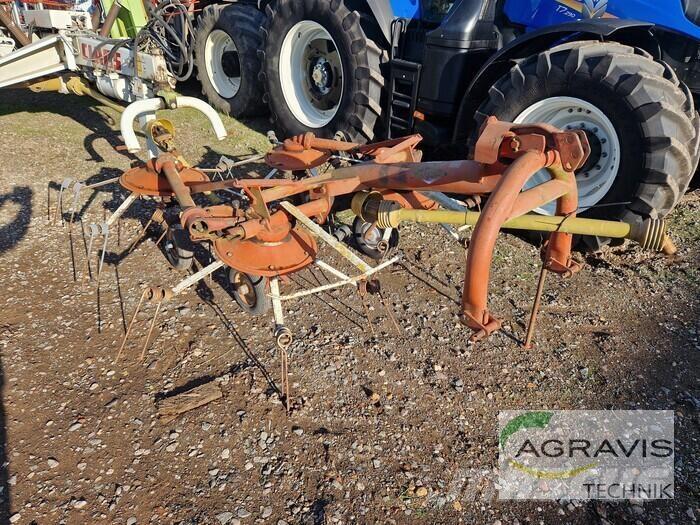 Kuhn GF 452 M Pöyhimet ja haravat