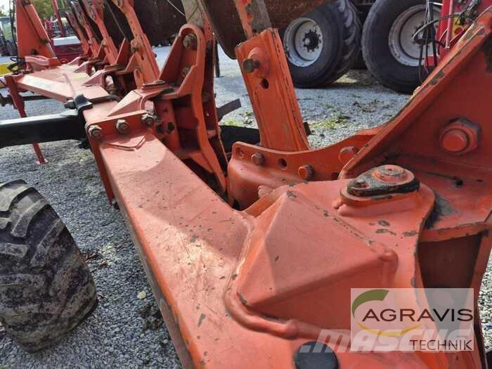 Kuhn VARI-MASTER 153 Paluuaurat