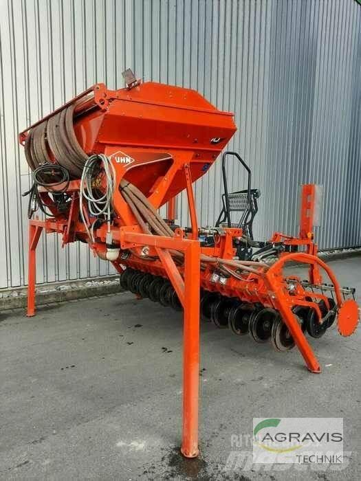 Kuhn VENTA LC 3000 Kylvökoneet