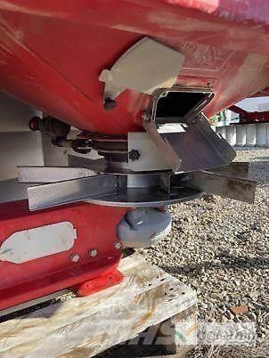 Kverneland EXACTA TL Lannoitteenlevittimet