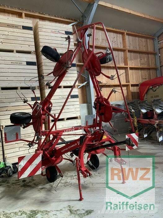Lely Lotus 770 Pöyhimet ja haravat