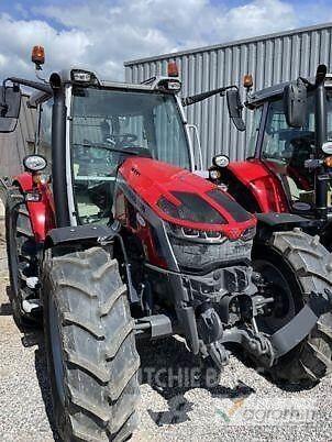 Massey Ferguson 5S115 Traktorit