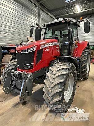 Massey Ferguson 7720S Traktorit