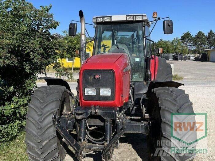 Massey Ferguson 8250-4 Traktorit