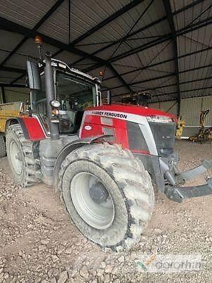 Massey Ferguson 8S245 Traktorit