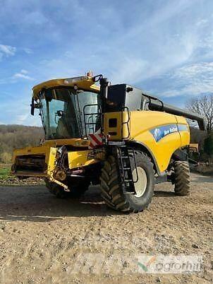 New Holland CX 8090 Leikkuupuimurit