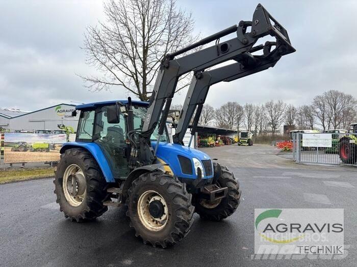 New Holland TLA 100 Traktorit