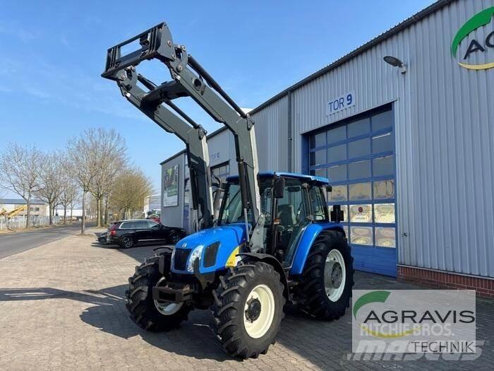 New Holland TLA 100 Traktorit