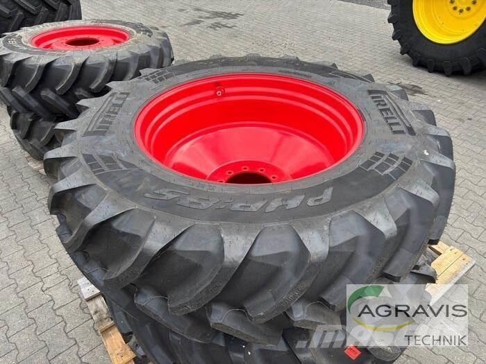 Pirelli KR 520/85R42 Renkaat ja vanteet
