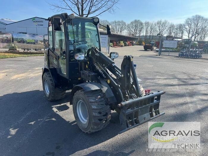 Schäffer 2445 S Pyöräkuormaajat