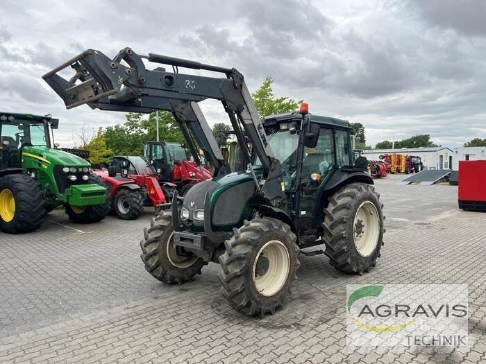 Valtra A 83 H Traktorit