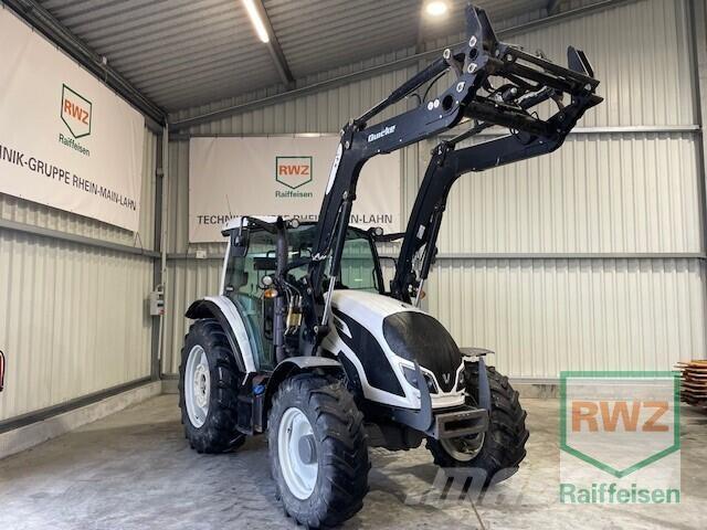 Valtra A114 H Traktorit