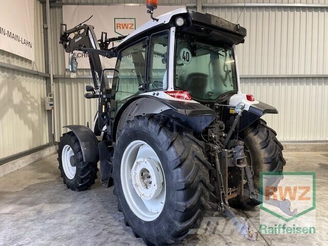 Valtra A114 H Traktorit