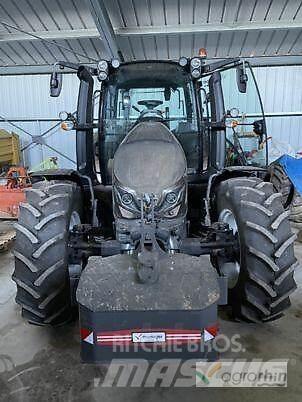 Valtra G125 Traktorit