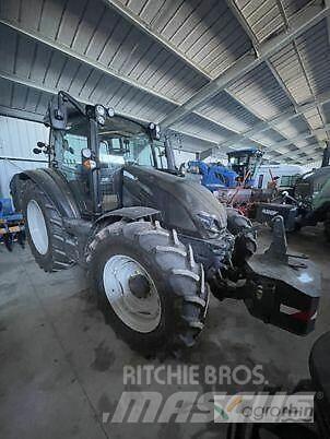 Valtra G125 Traktorit