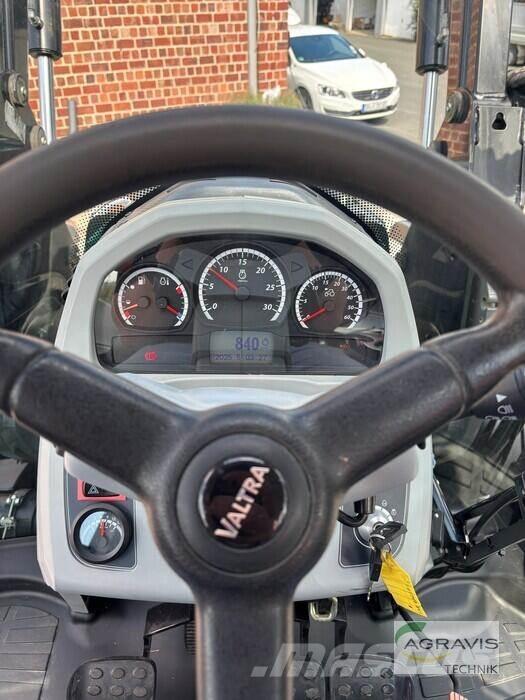 Valtra N 134 H5 Traktorit