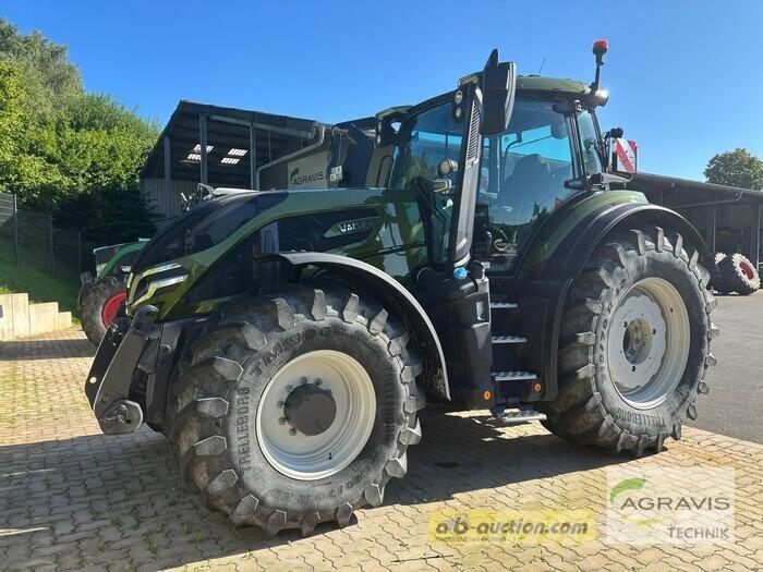 Valtra Q 285 1A9 Traktorit