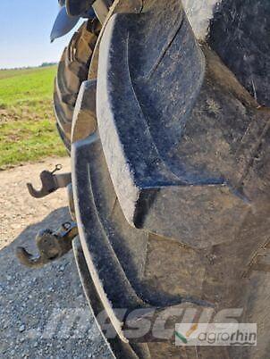 Valtra S394 Traktorit