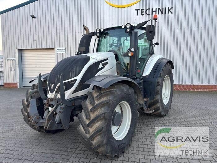Valtra T 214 D Traktorit