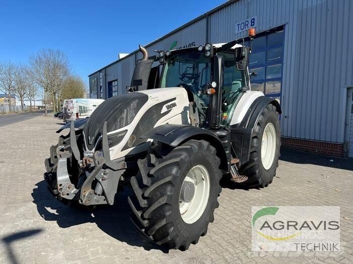 Valtra T 214 D Traktorit