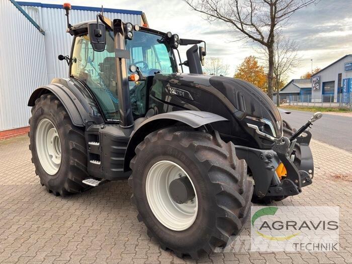 Valtra T 235 D Traktorit