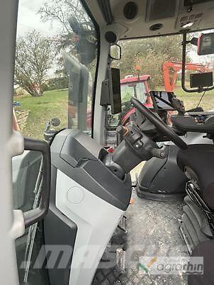 Valtra T215D Traktorit