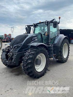 Valtra T234 VERSU Traktorit