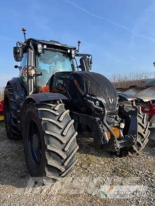 Valtra T235 Diect Traktorit