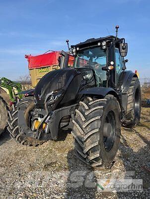 Valtra T235 Diect Traktorit