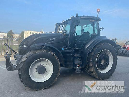 Valtra T254V Traktorit