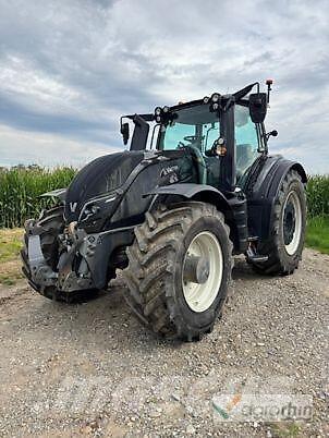 Valtra T254V Traktorit