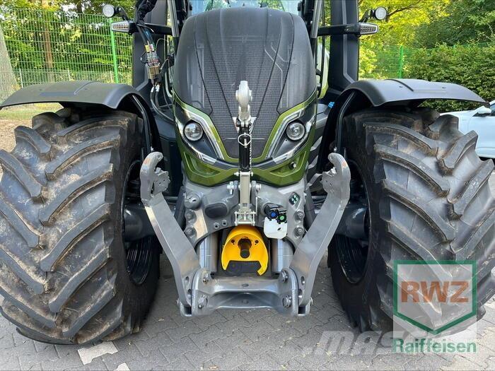 Valtra T255 Traktorit