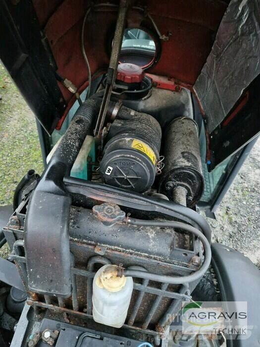 Yanmar EF 235H Taajamatraktorit
