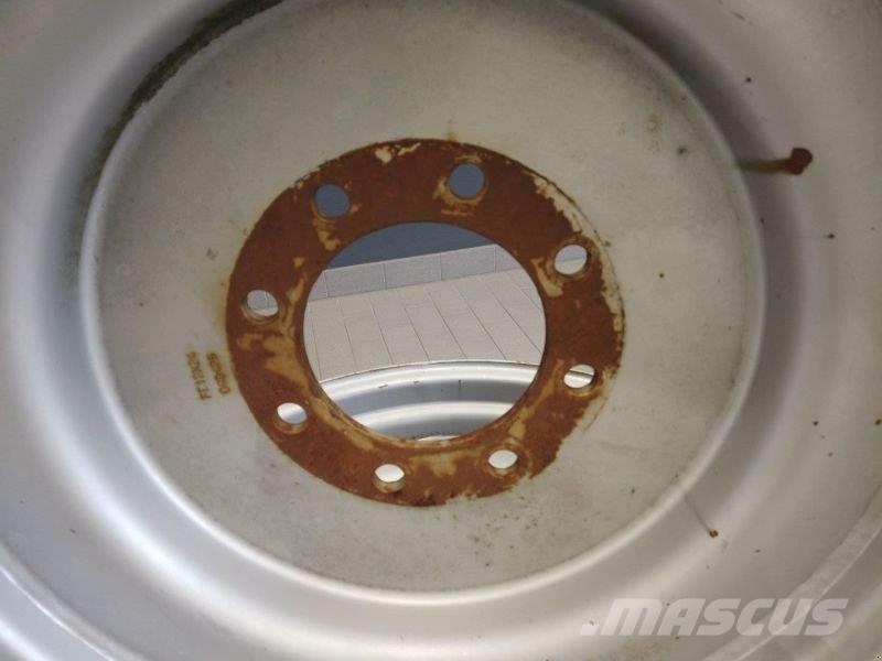  12X24 8/150 Traktorit