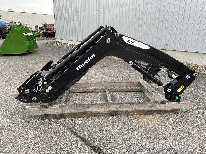 Ålö X5 S Etukuormaimet ja kaivuulaitteet