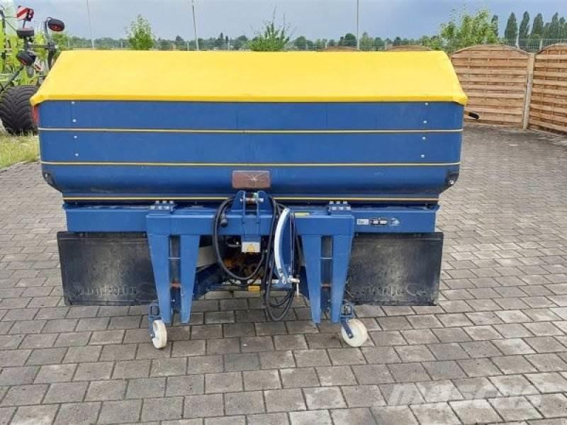 Bogballe M2W Kuivalannan levittimet