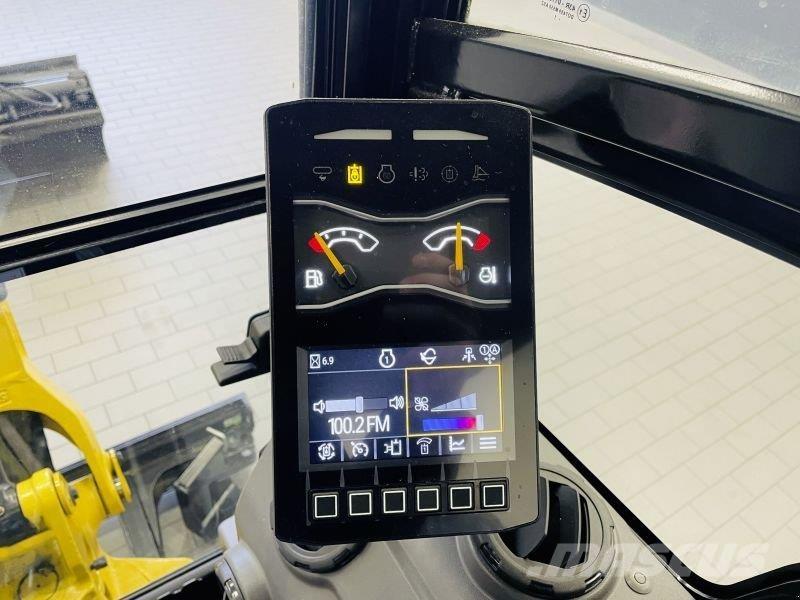 CAT 302CR-05A Pyöräkaivukoneet