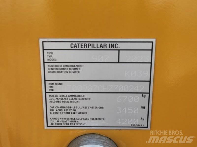 CAT 907 Pyöräkuormaajat