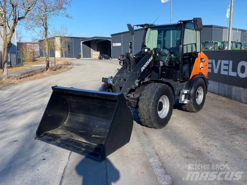 Doosan DL 80-7 Pyöräkuormaajat