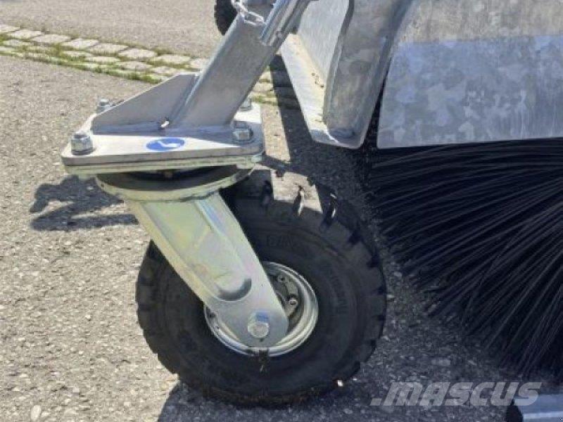 Fliegl TYP 700 Lakaisukoneet
